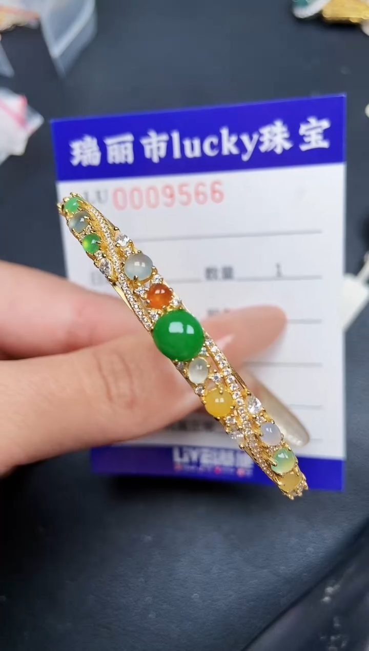 【闪购商品】翡翠颈饰银S925镶嵌9566