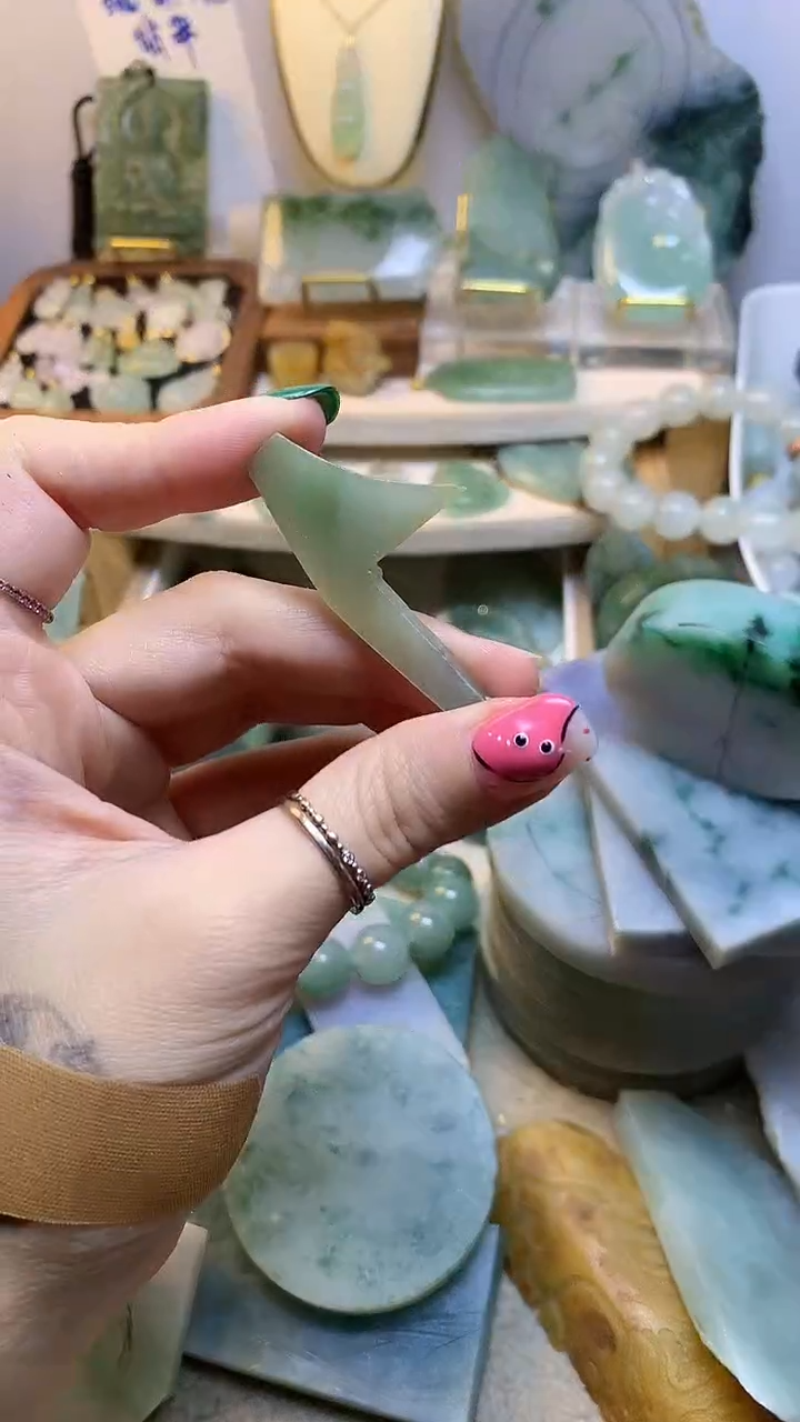 未镶嵌挂件翡翠 缅甸A货翡翠，没有运费险