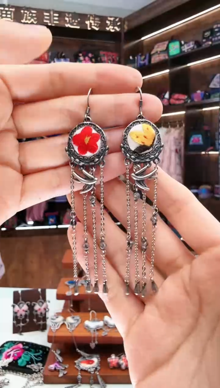 【闪购商品】织绣46蚩梦苗族古绣