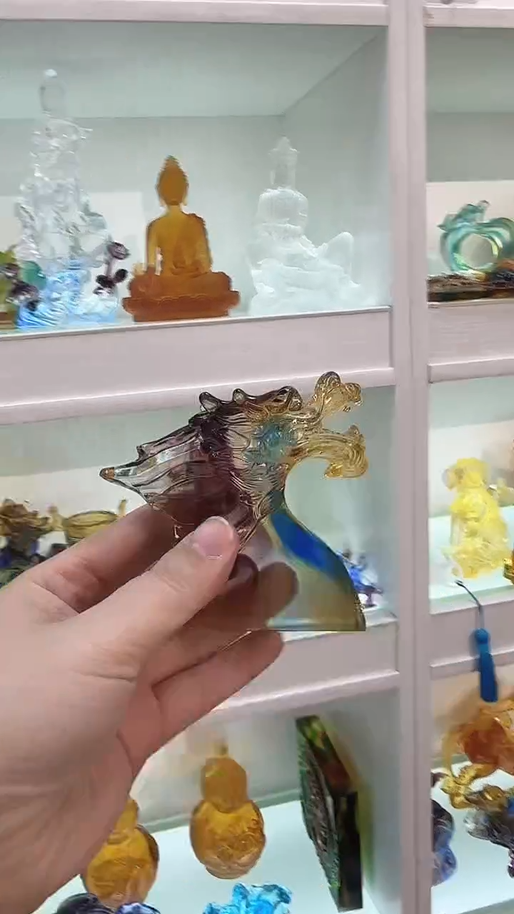 手工艺品琉璃龙首