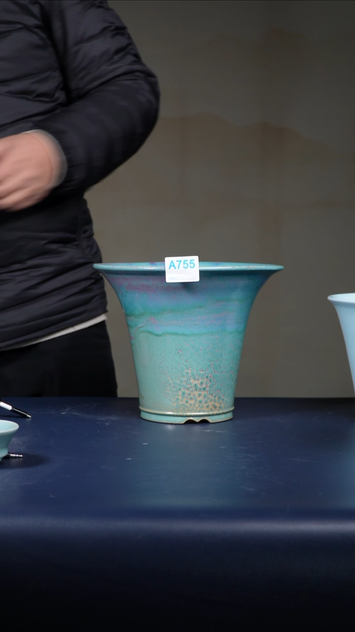 其他瓷逐*A755号青绿釉广口盆