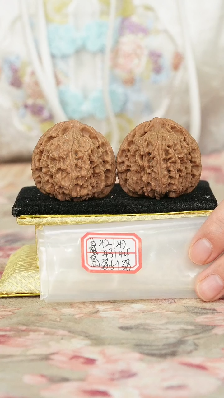 把件文玩核桃赵喜满南将石