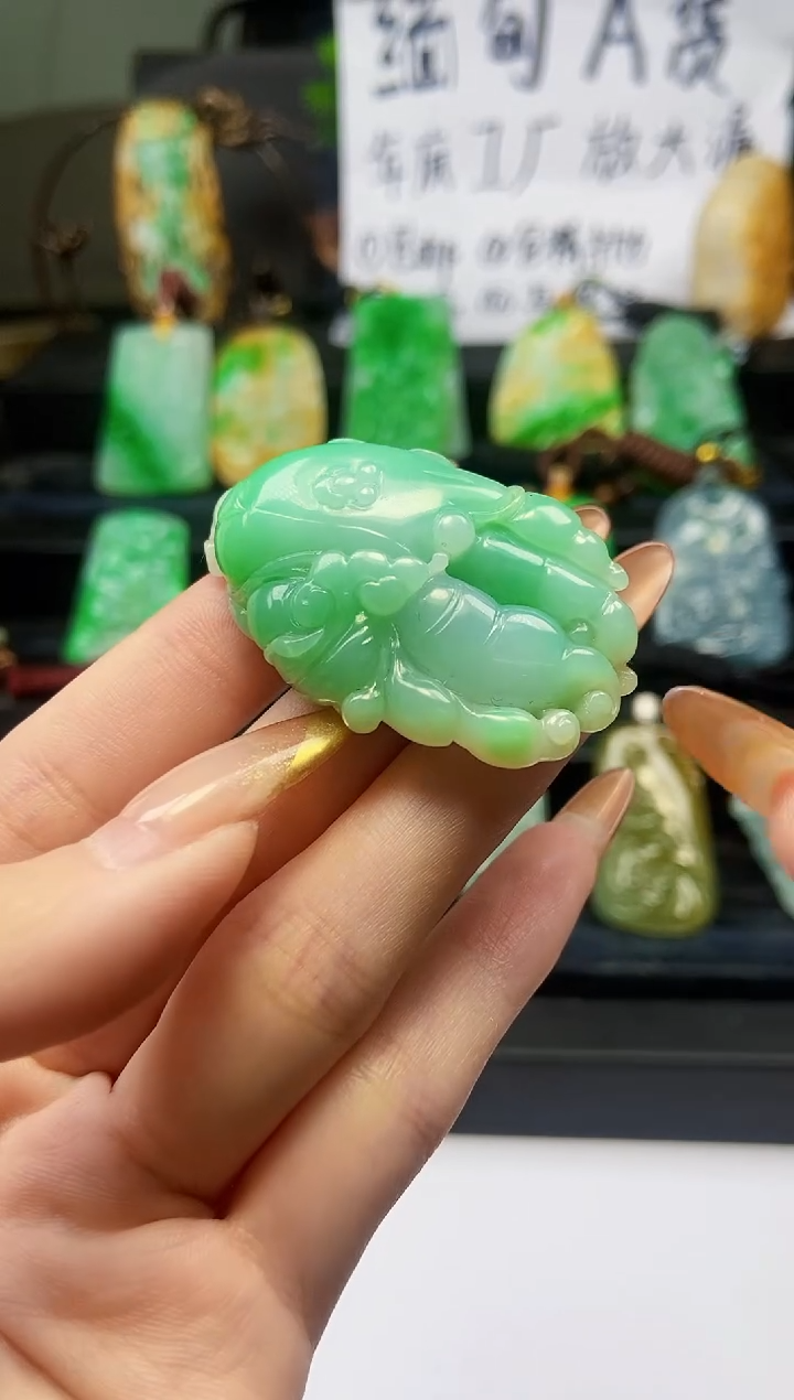 【闪购商品】定制翡翠未镶嵌翡翠A货