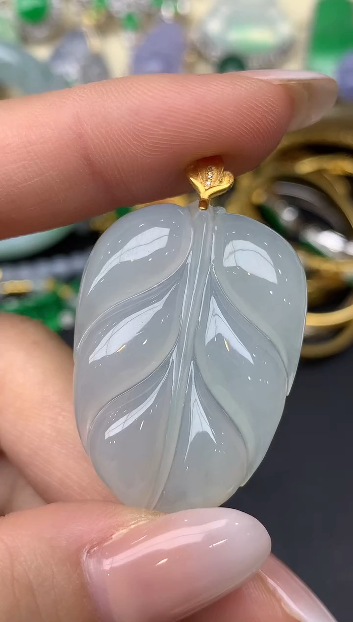 翡翠18K金镶嵌颈饰206-雪姐翡翠天天见