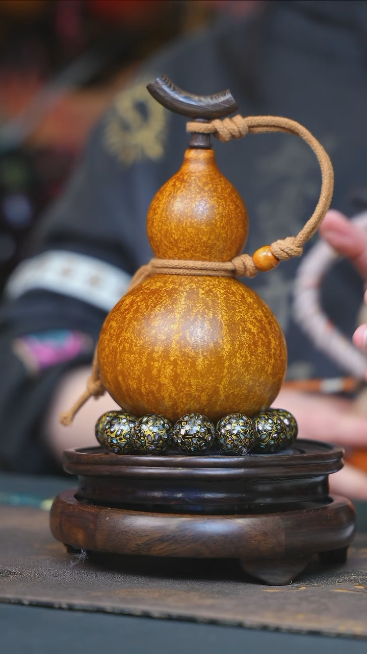 【闪购商品】YH228大漆酒葫芦不包手串及旋转底座