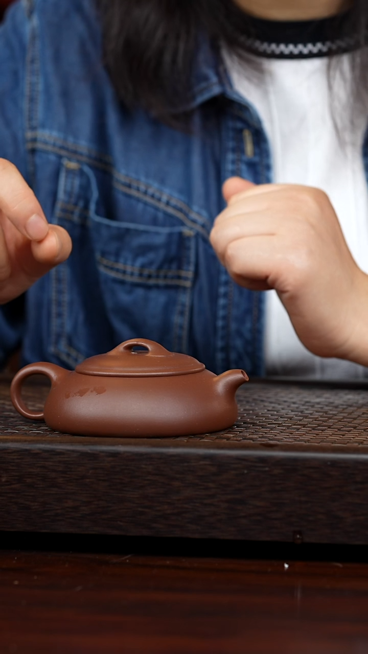 77丹壶溢香紫砂壶150毫升