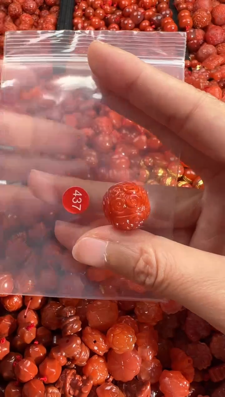 【闪购商品】南红玛瑙颈饰未镶嵌2
