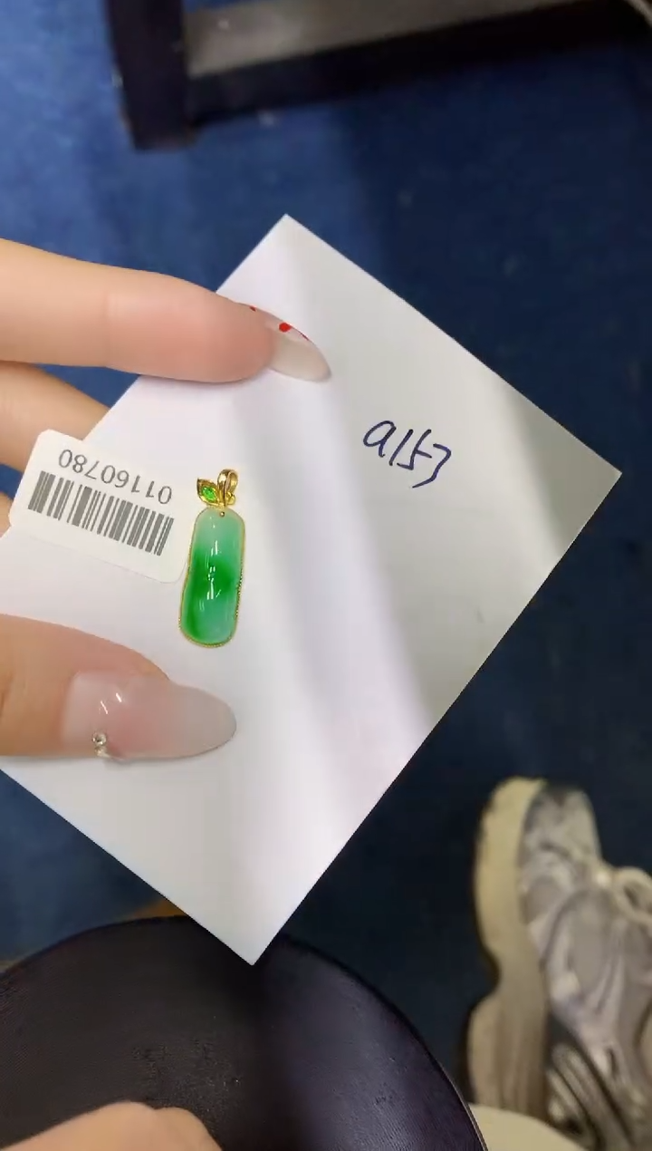 【闪购商品】翡翠颈饰18K金镶嵌000000000000