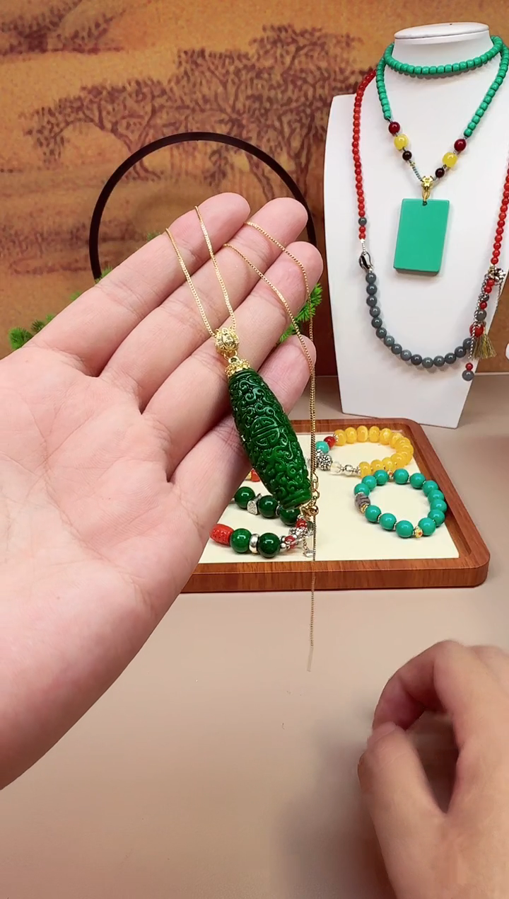 翡翠14K金镶嵌吊坠(赠链)DDD