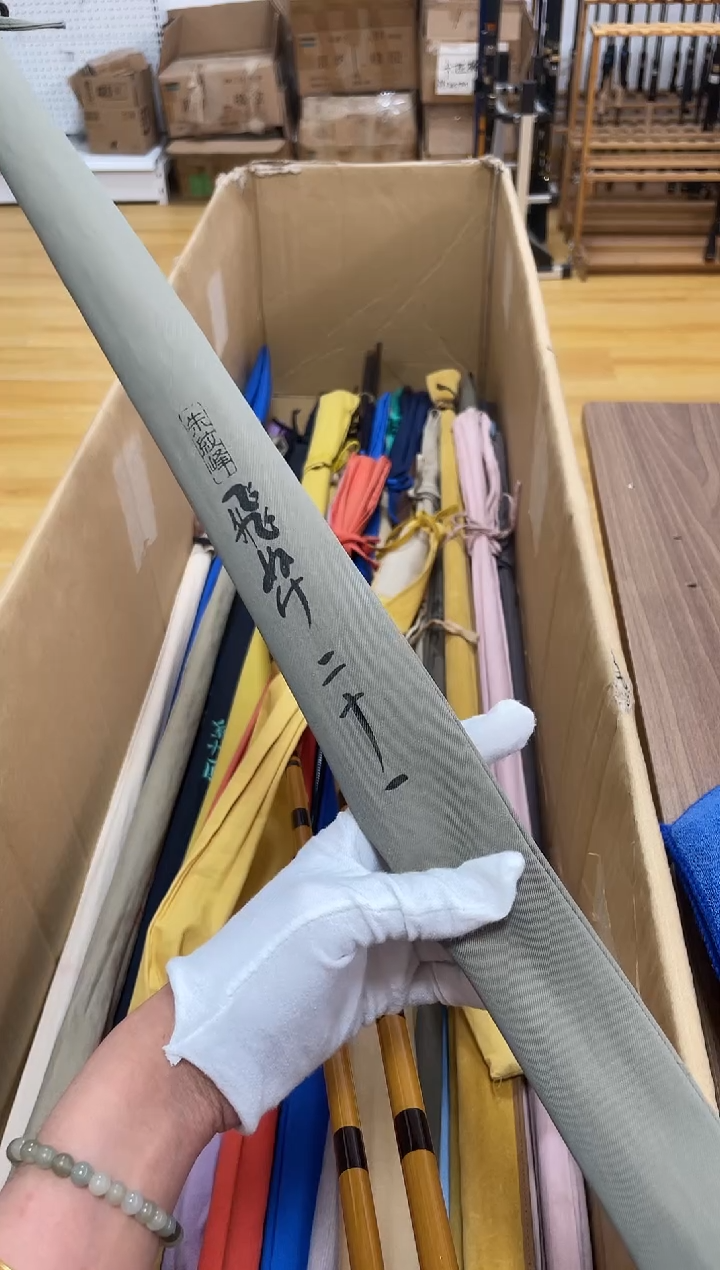 碳素1.8m以下阿**?V9飞奴21尺 全原少一堵 正常使用痕迹 