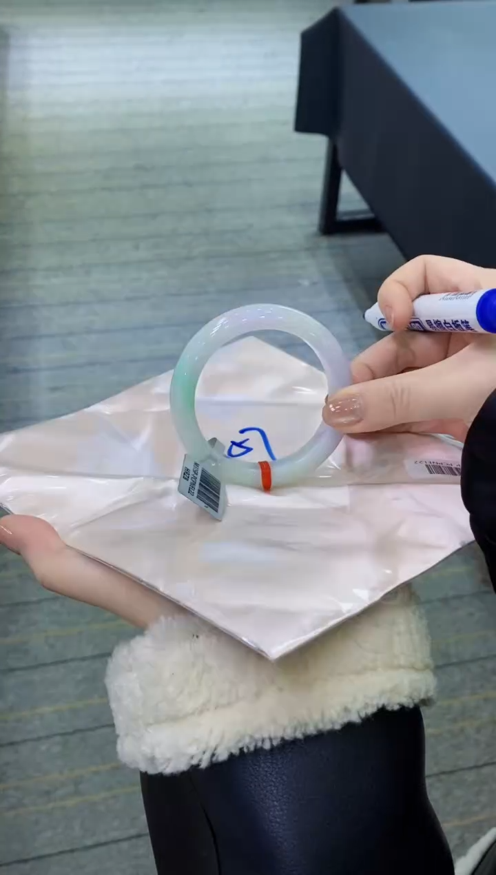 【闪购商品】翡翠手镯未镶嵌11111111111