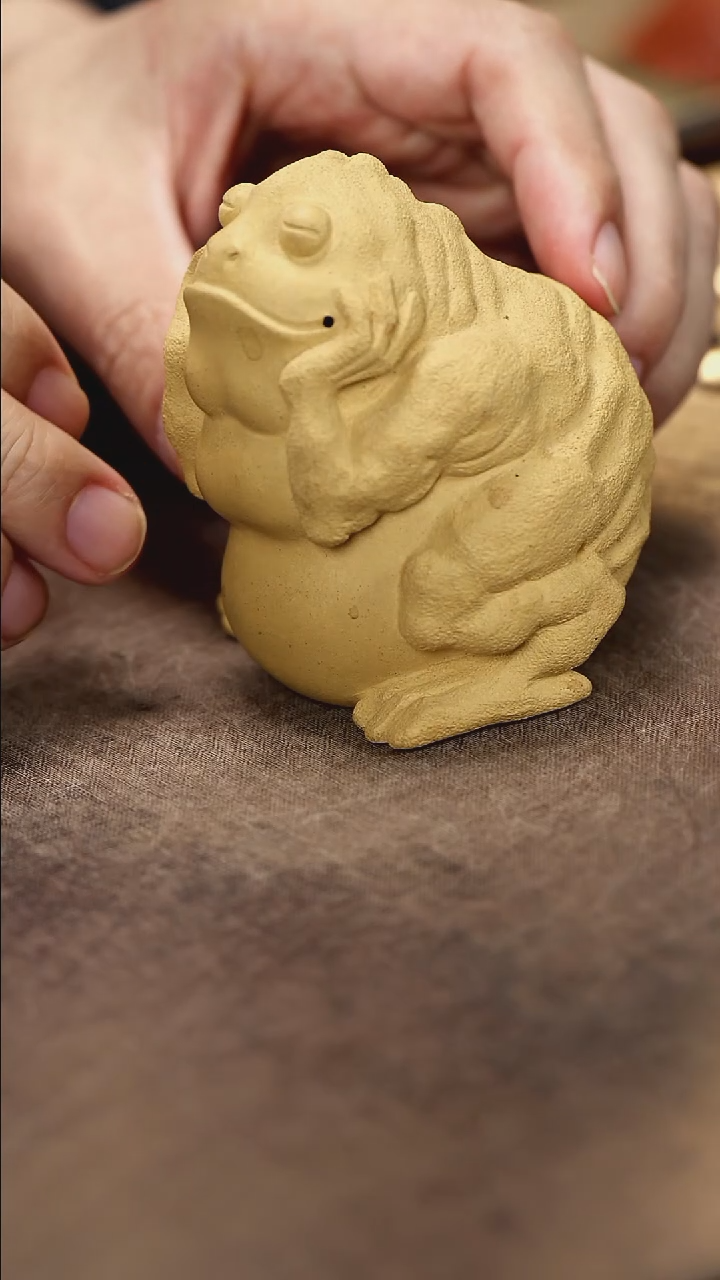 紫砂茶宠紫砂思考蛙
