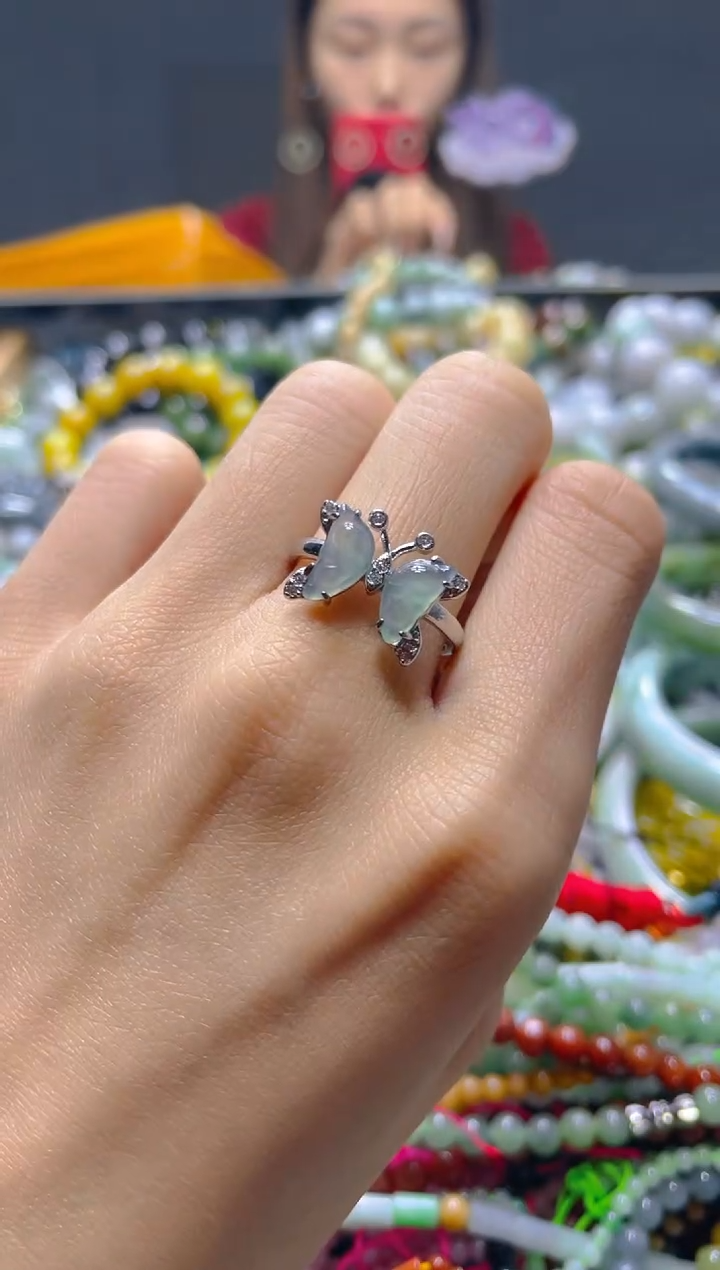 颈饰未镶嵌翡翠/R/翡翠A货，一件也是批发价