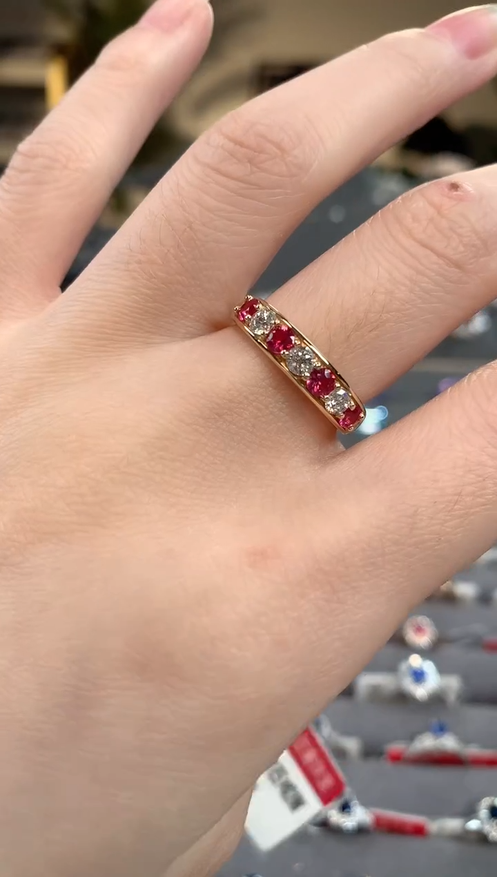 【闪购商品】红宝石戒指18K金镶嵌红宝石