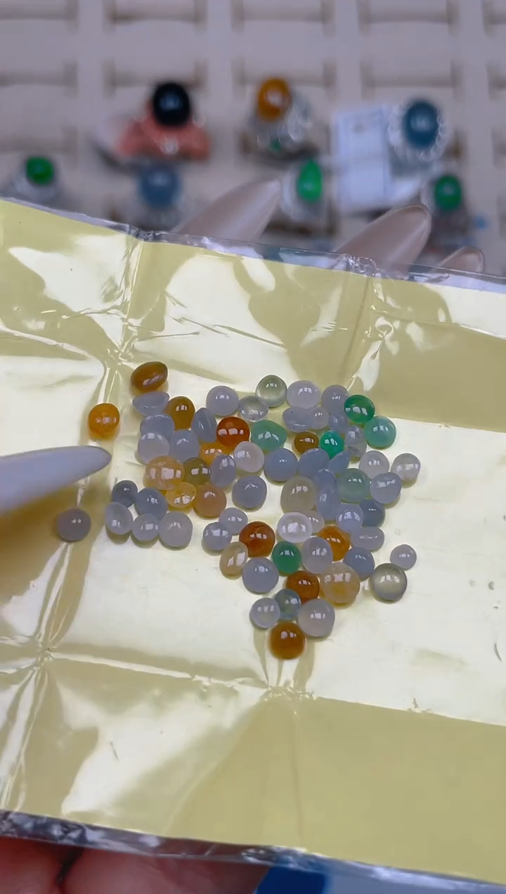 未镶嵌定制翡翠天然翡翠蛋面71