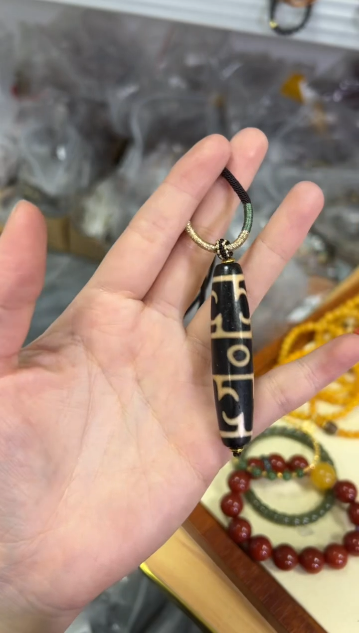 【闪购商品】玛瑙/玉髓颈饰未镶嵌鸭黄莲师三眼玛瑙项链[3039]