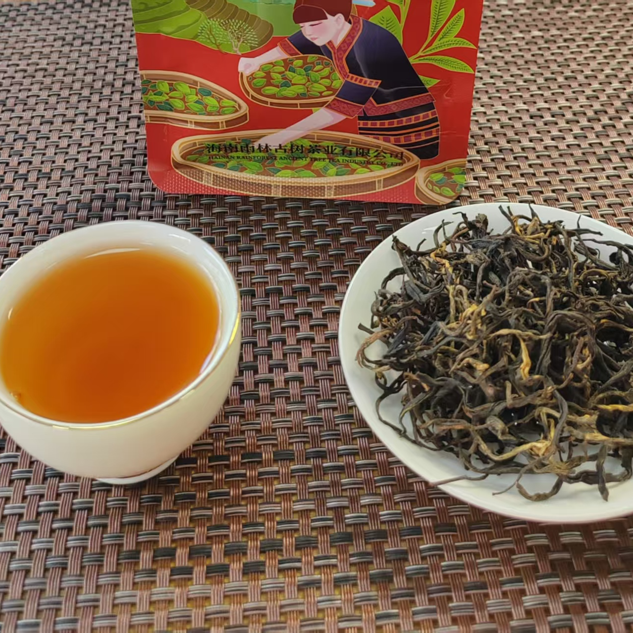 海南雨林古树茶 思缘红茶