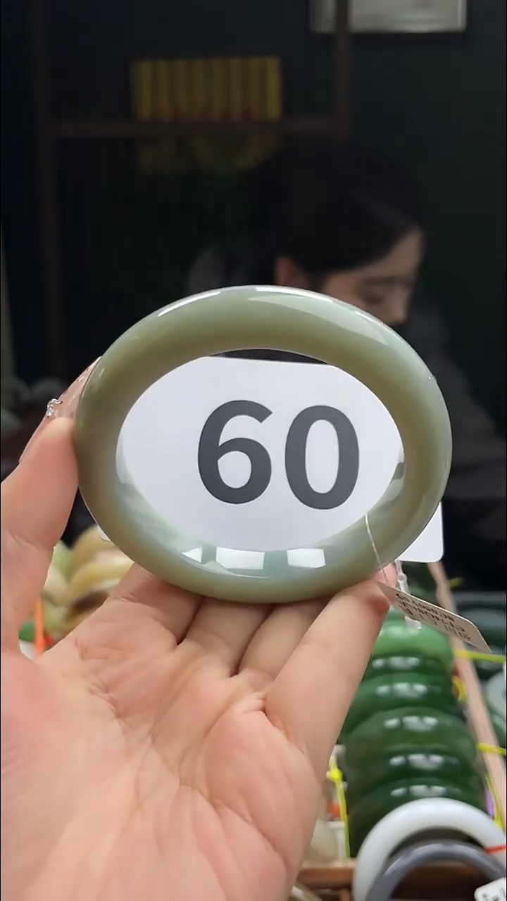 定制和田玉和田玉手镯