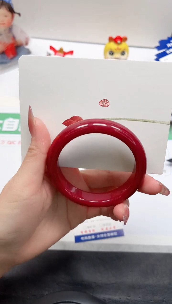【闪购商品】石英质玉手镯未镶嵌198-59