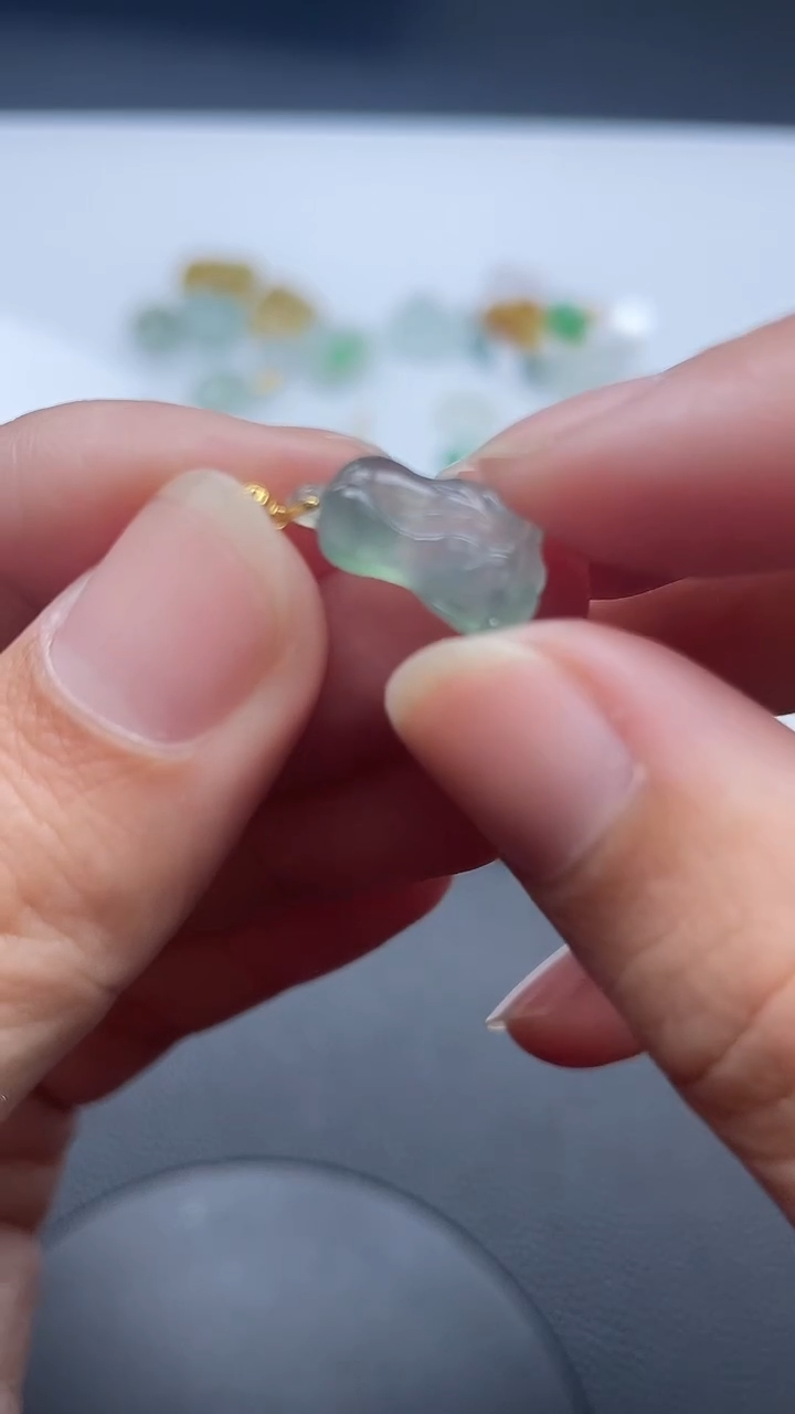 【闪购商品】翡翠颈饰18K金镶嵌翡翠