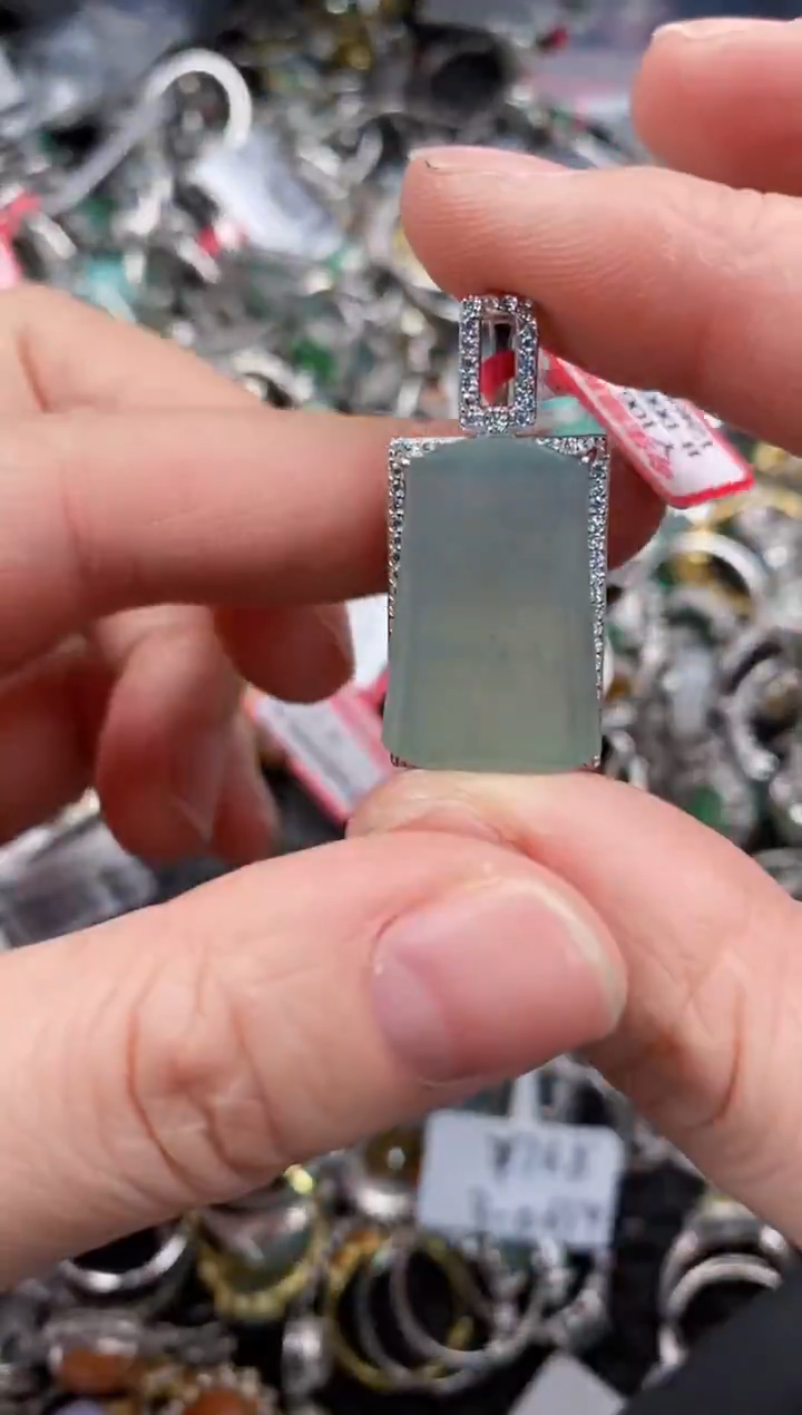 银S925镶嵌戒指翡翠777       2