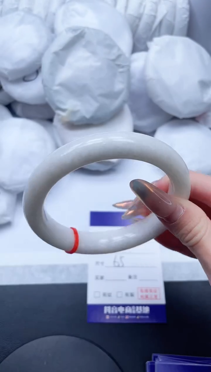 【闪购商品】和田玉手镯未镶嵌19L455-65