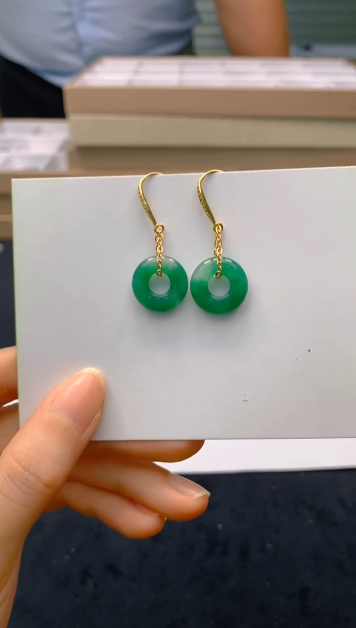 【闪购商品】石英质玉耳坠未镶嵌冰美人非洲翠175