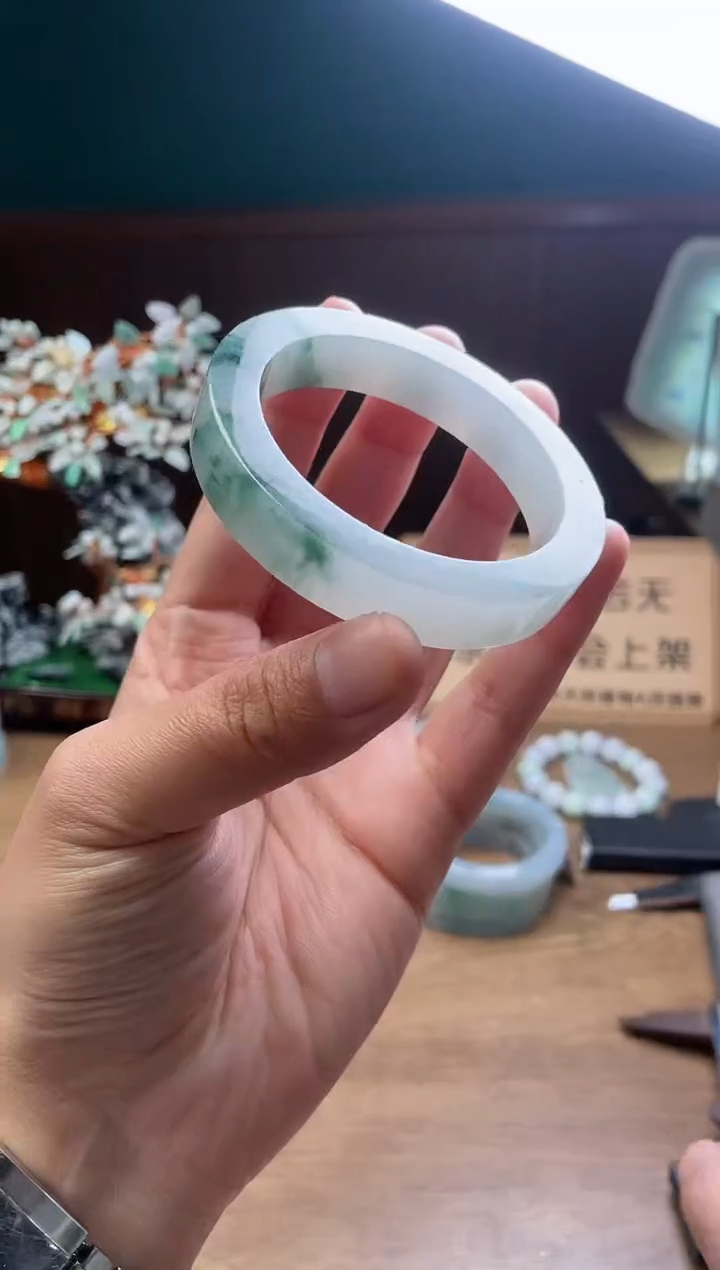 【闪购商品】定制翡翠手镯未镶嵌定制