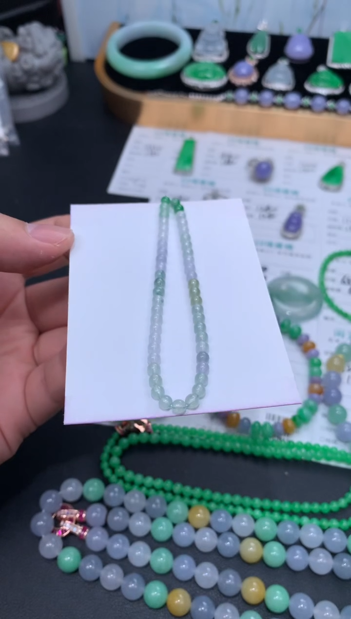 未镶嵌定制翡翠48小时鉴赏期 退货不扣服务费