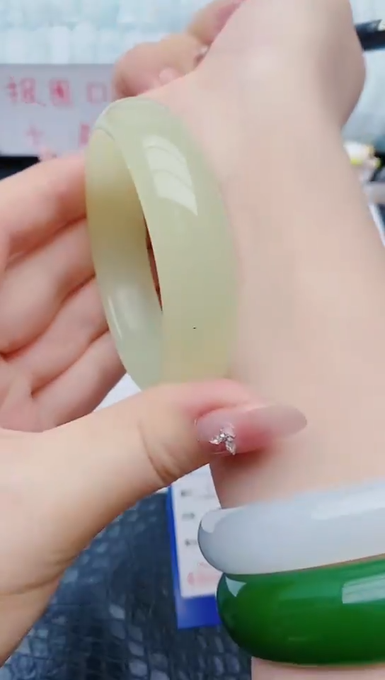 石英质玉手镯未镶嵌y30+57-58