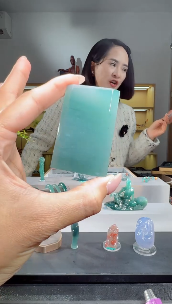 吊坠(赠链)未镶嵌翡翠无事牌