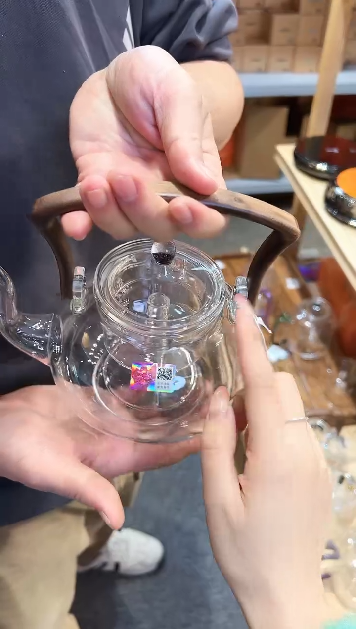 U****冯禾器禾钺壶透明色双内胆