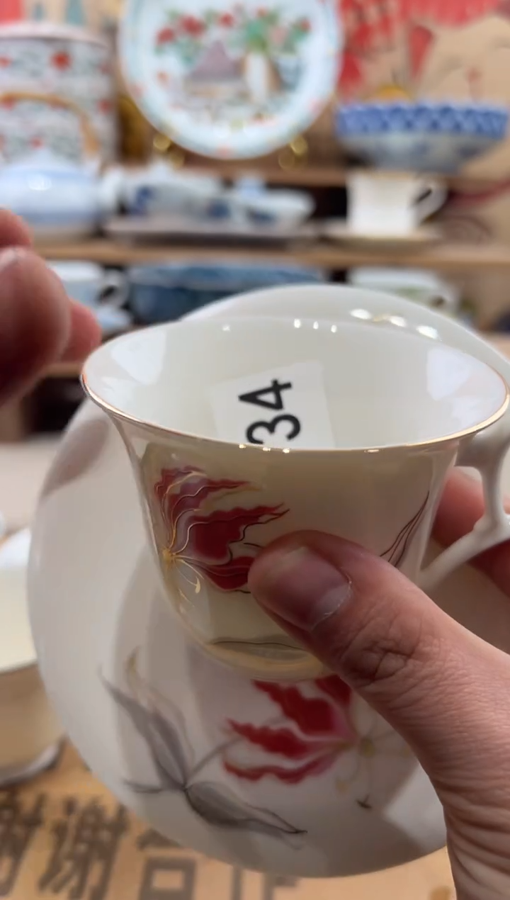 瓷片丁*姐瓷片------K934