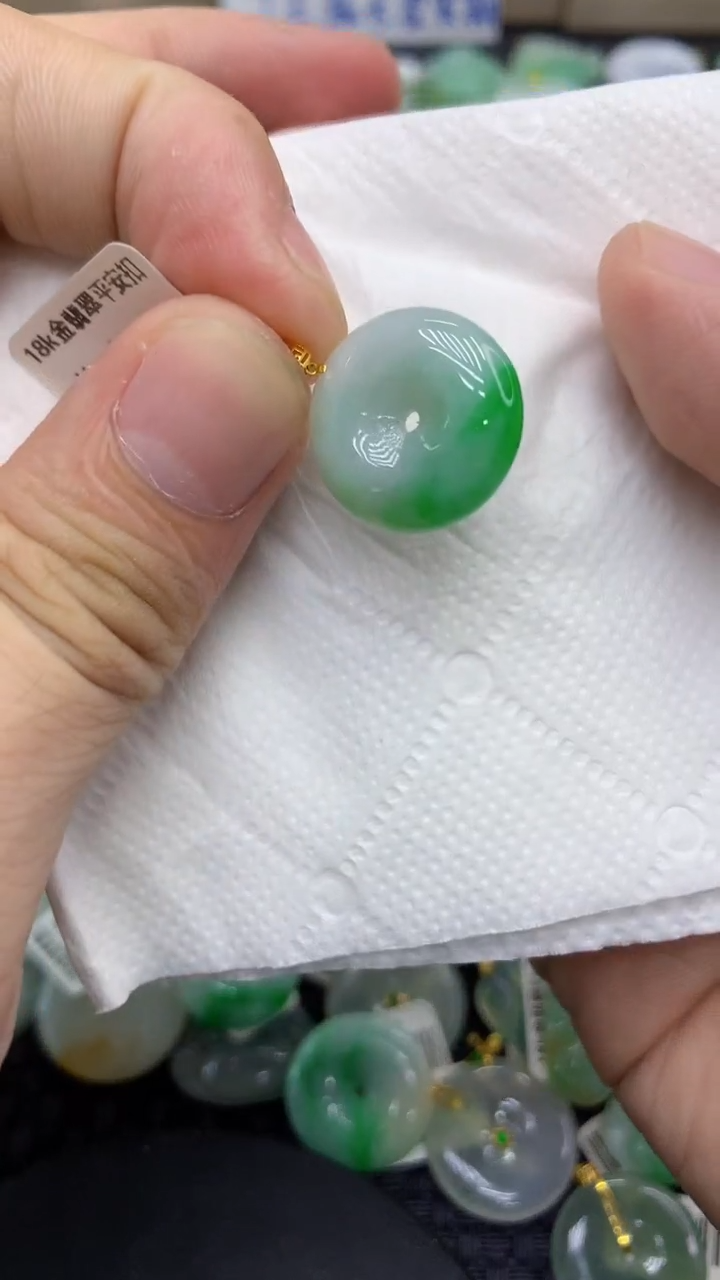 颈饰18K金镶嵌翡翠天然缅甸A货翡翠