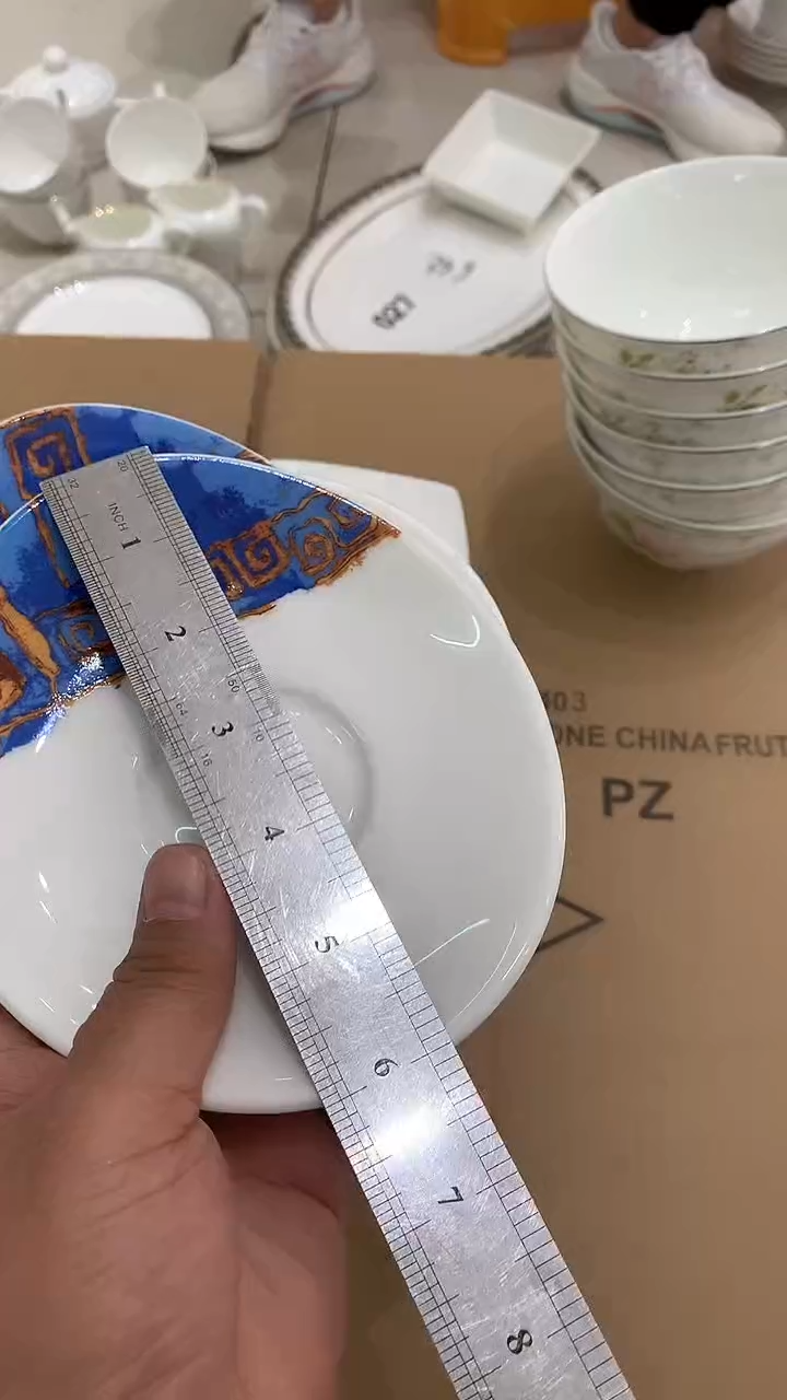 隆达骨瓷 福利  3个碟子 