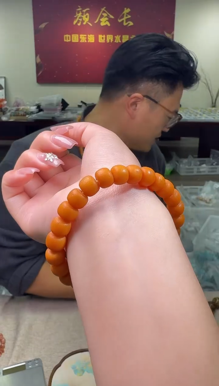 【闪购商品】蜜蜡手链未镶嵌多样性发一件 501