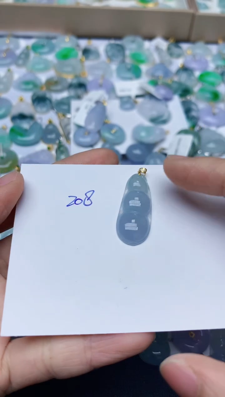 【闪购商品】翡翠颈饰18K金镶嵌天然翡翠A货  