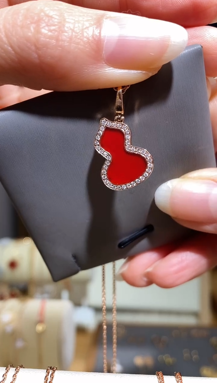 【闪购商品】钻石吊坠(不含链)18K金镶嵌吊坠