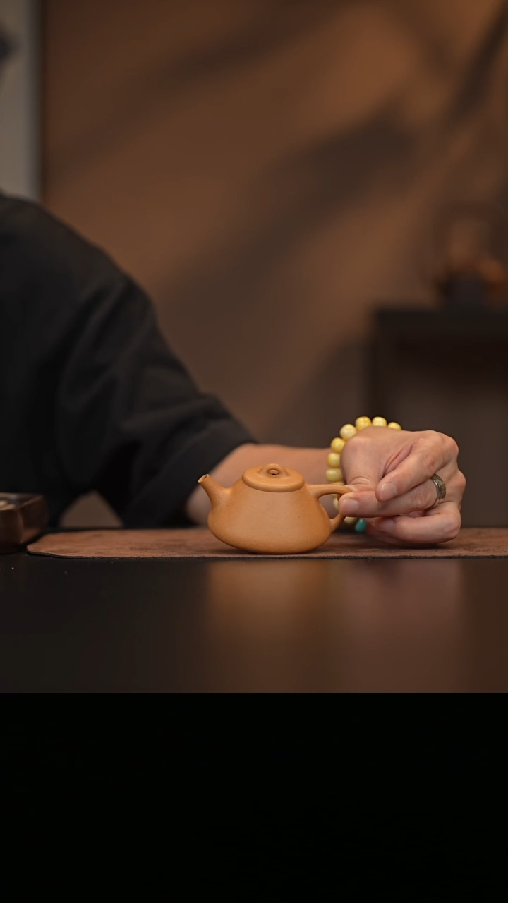 允禾斋 紫砂壶 子冶 黄段