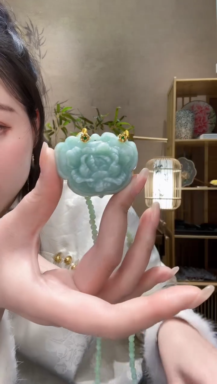 【闪购商品】翡翠颈饰未镶嵌吊坠