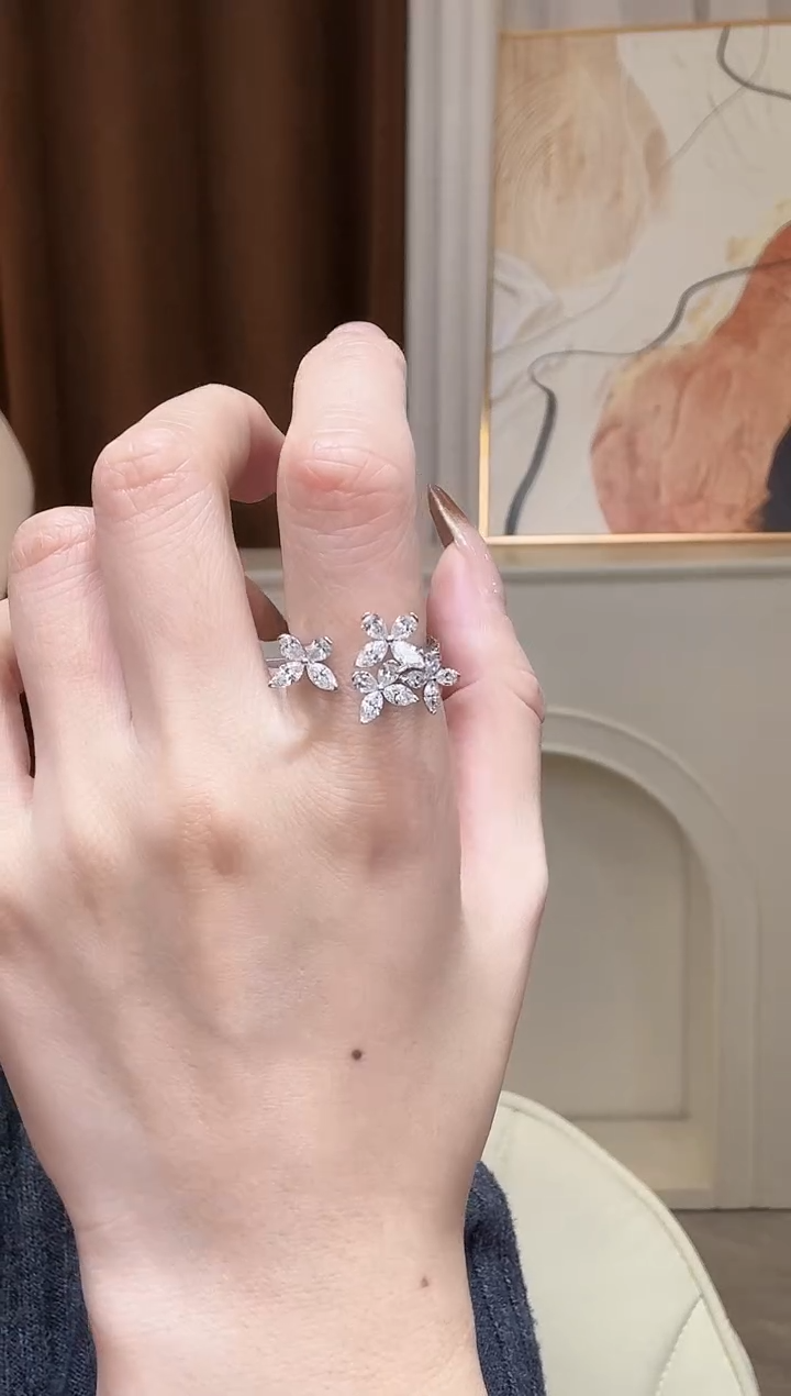 18K金镶嵌实验室培育钻石18k金k白蝴蝶戒指 15戒圈