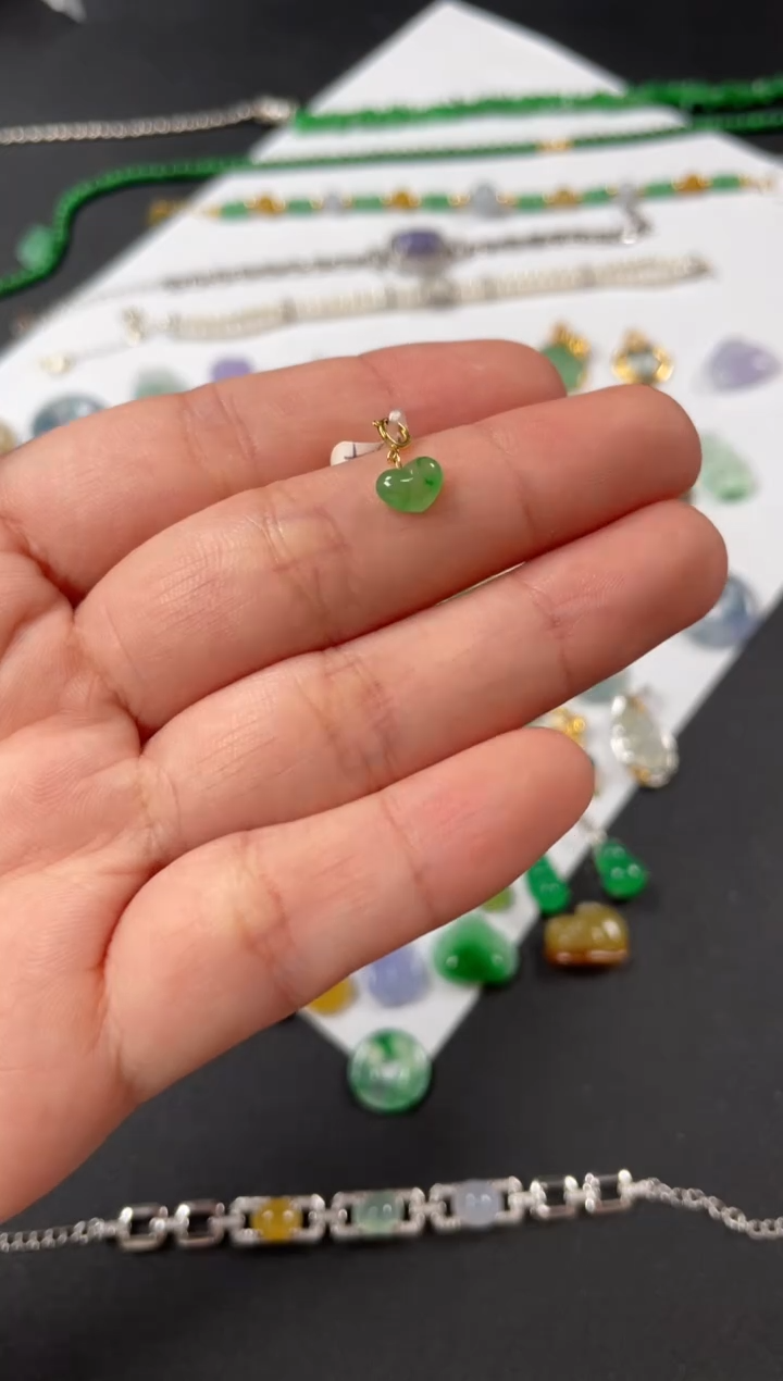 翡翠18K金镶嵌吊坠(不含链)一个    P543