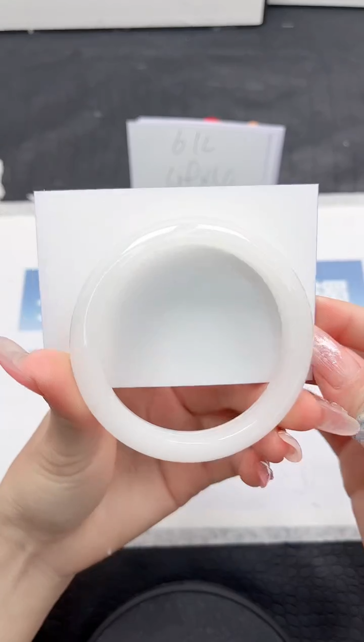 【闪购商品】石英质玉手镯未镶嵌244-62.7