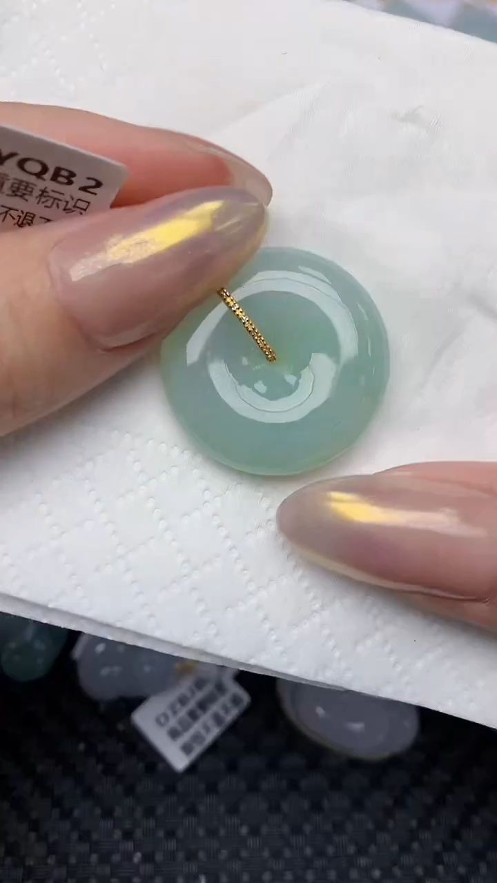 【闪购商品】翡翠颈饰18K金镶嵌天然翡翠A货