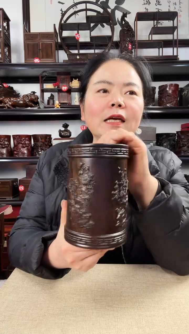 木梅兰竹菊笔筒老李红木工艺品