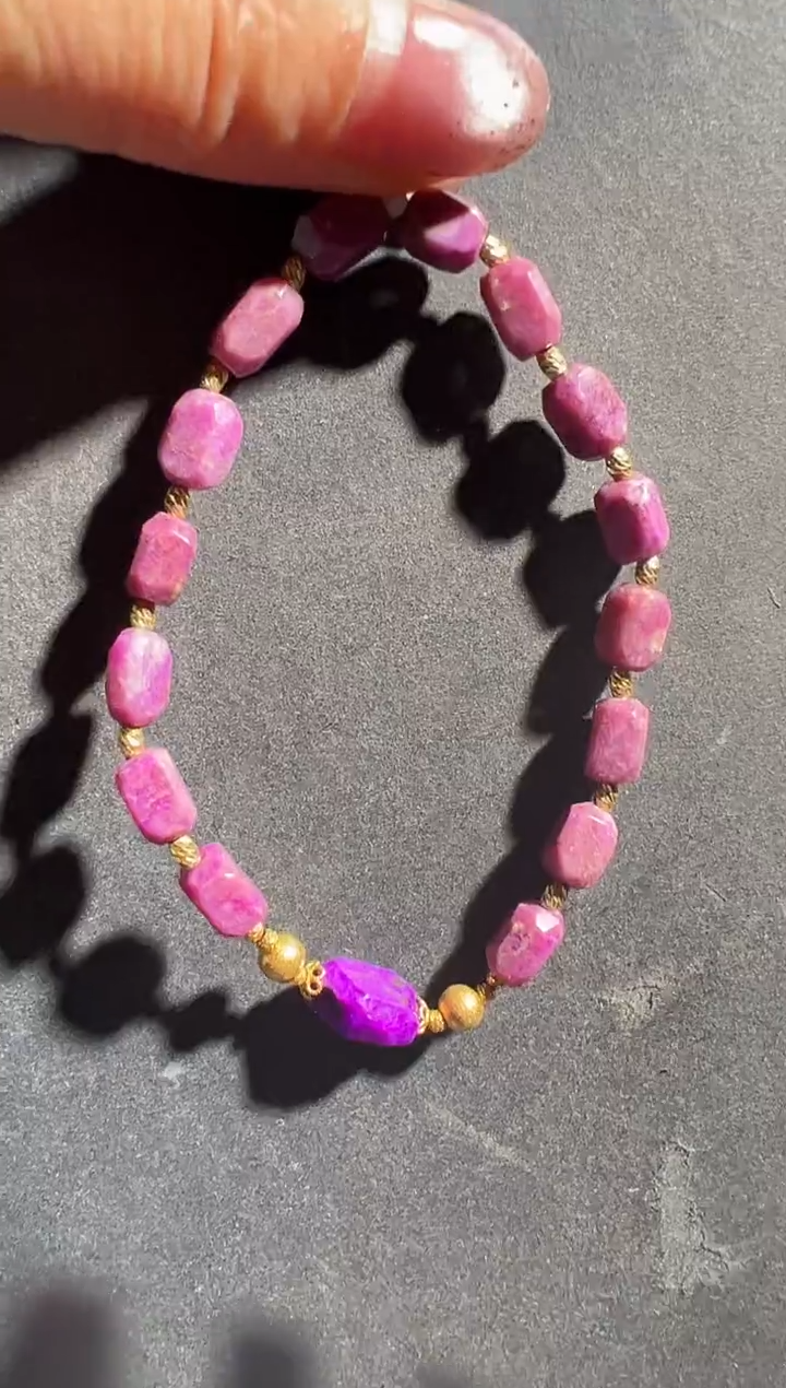 【闪购商品】苏纪石（舒俱来）手链18K金镶嵌多样性发一