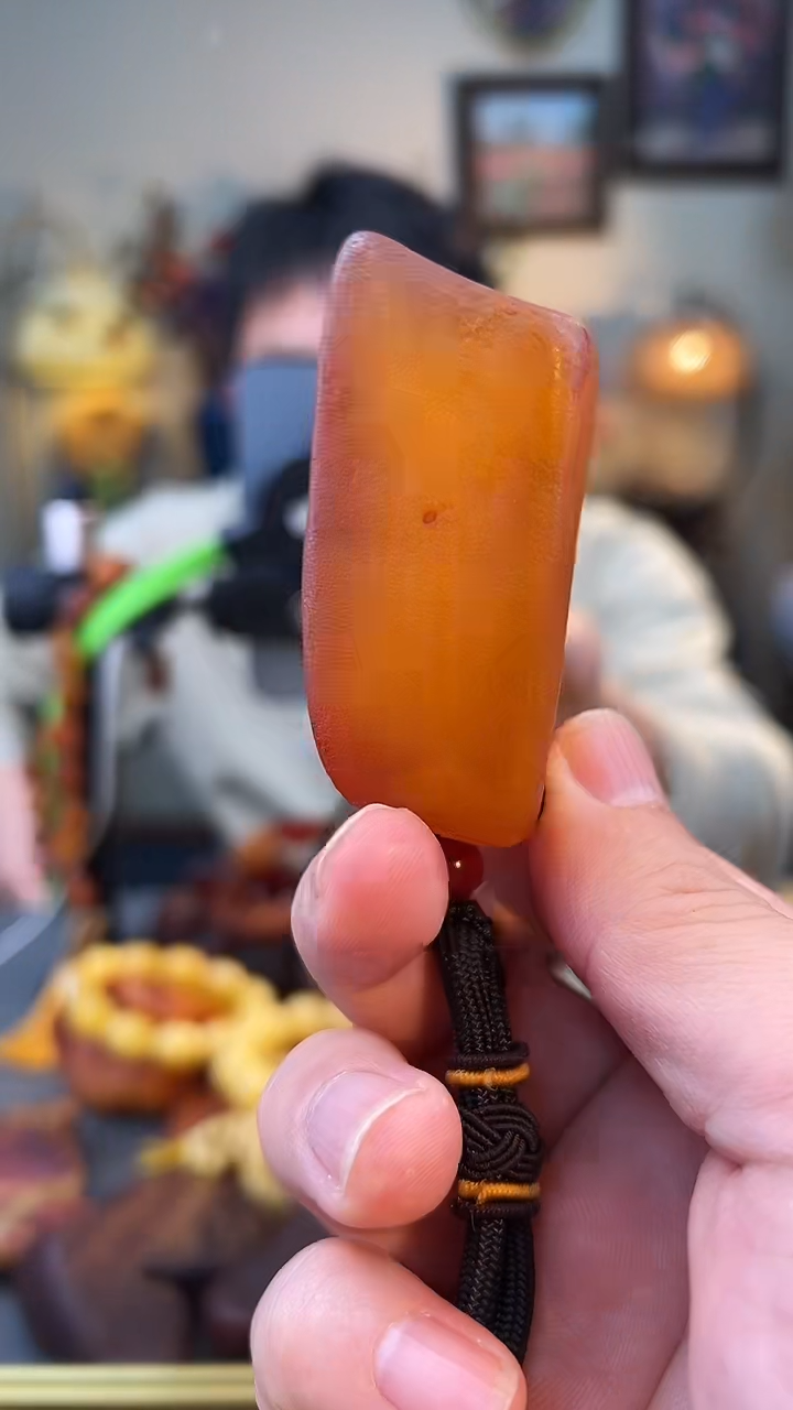 琥珀颈饰未镶嵌手把