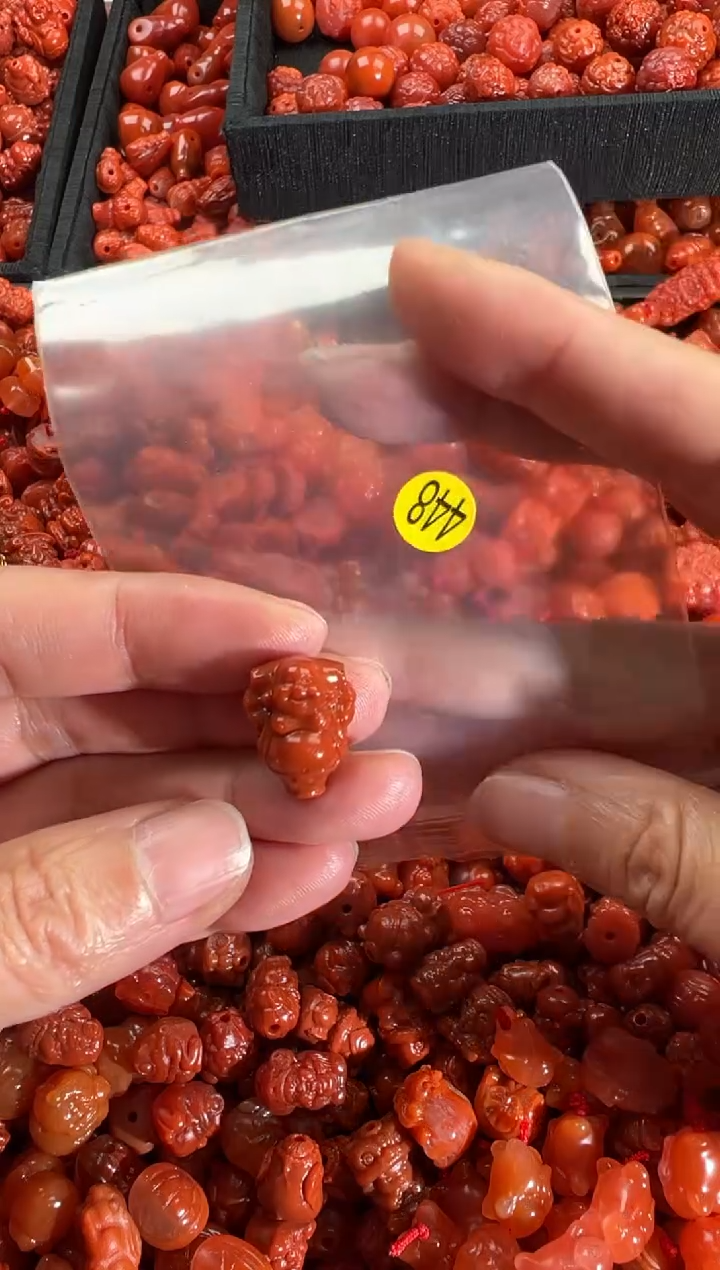 【闪购商品】南红玛瑙颈饰未镶嵌1