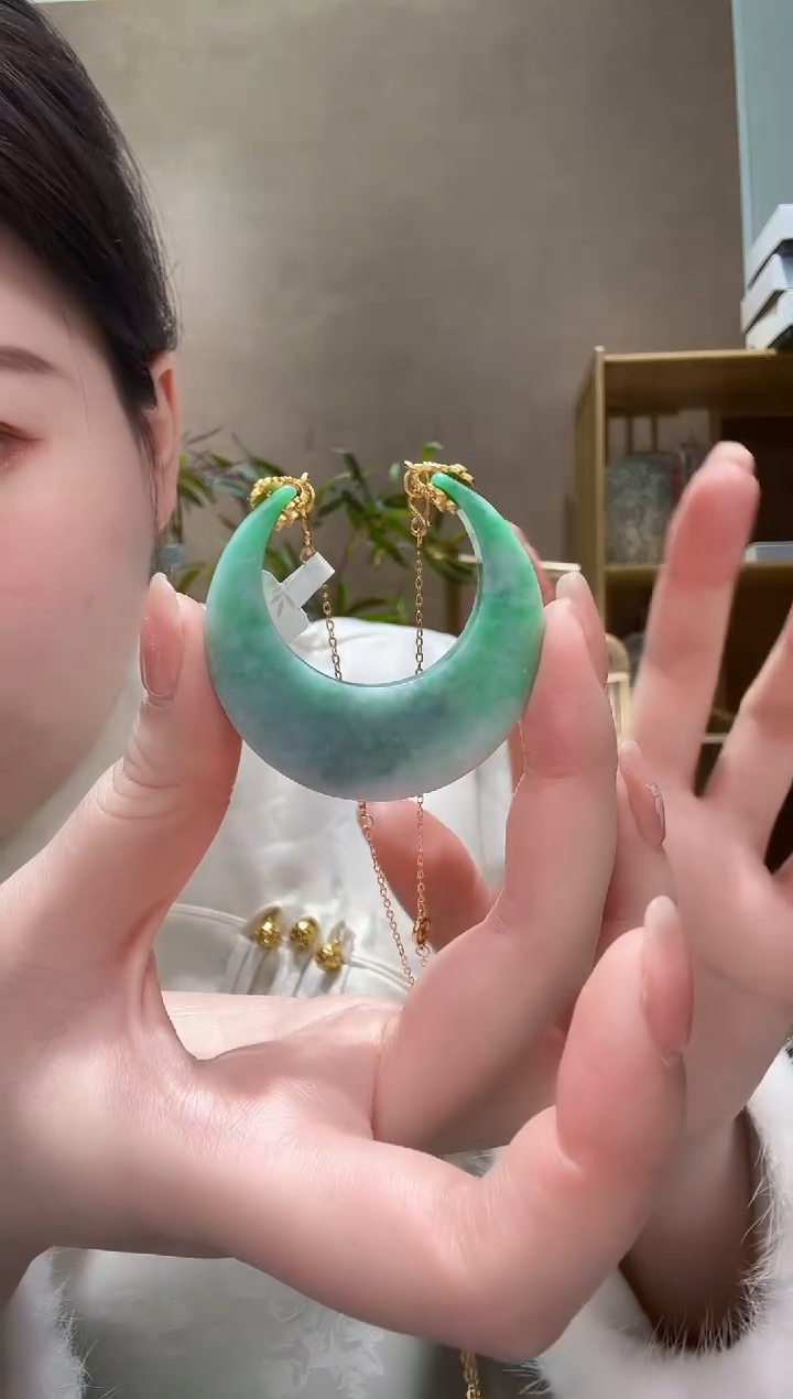 【闪购商品】翡翠颈饰未镶嵌吊坠