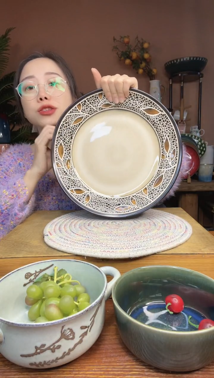 陶瓷11.3英寸手绘浮雕树叶大盘 微瑕疵